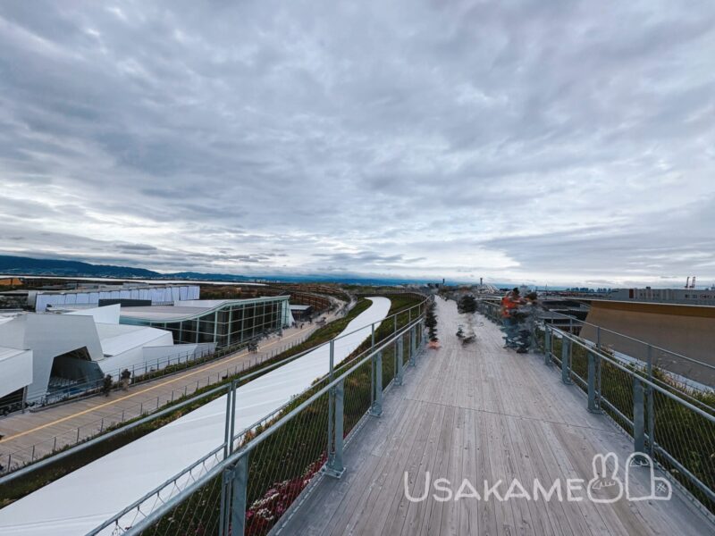 大阪万博2025の大屋根リングの上の景色